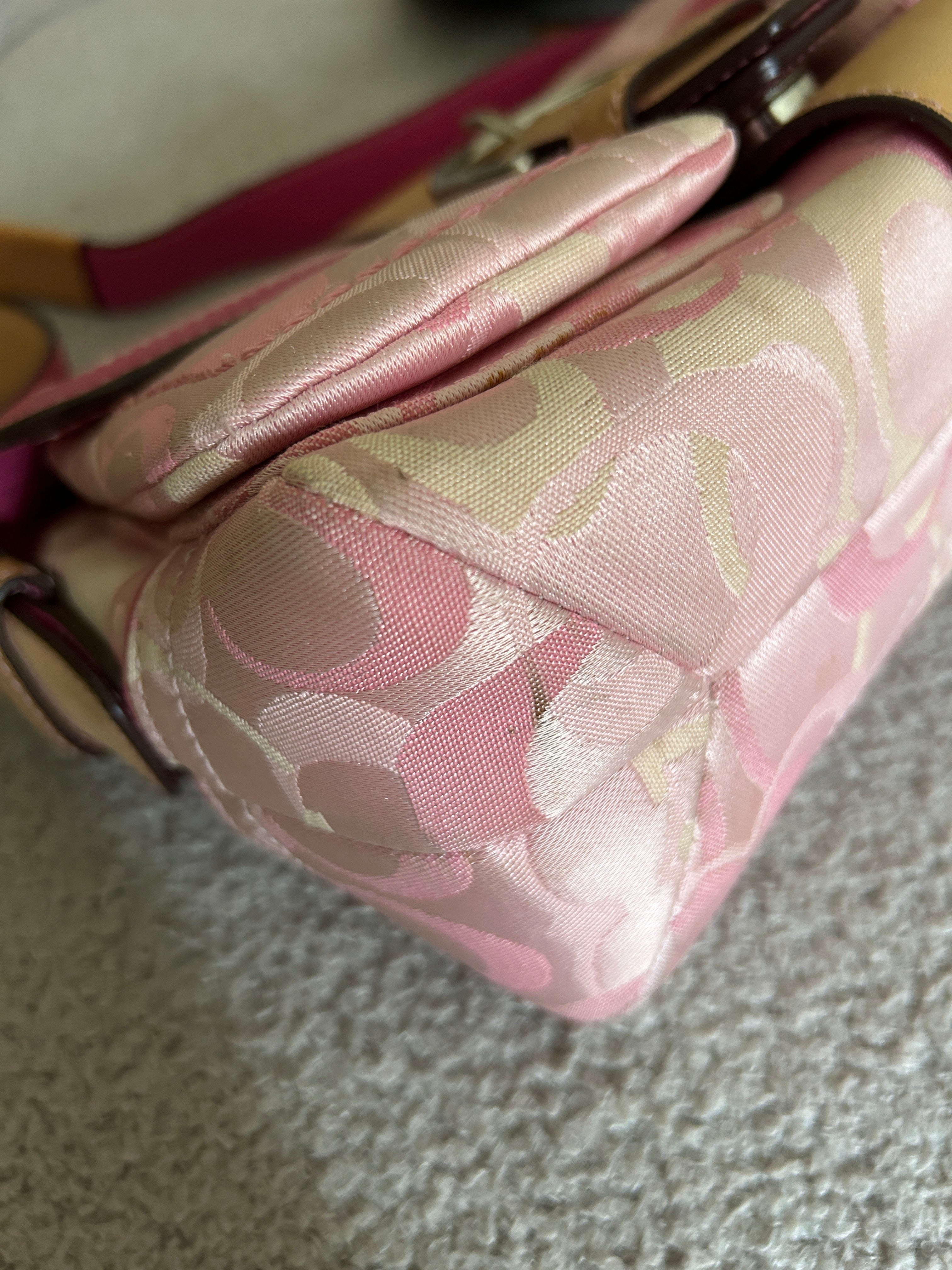 Vintage Coach pink optic monogram shoulder bag