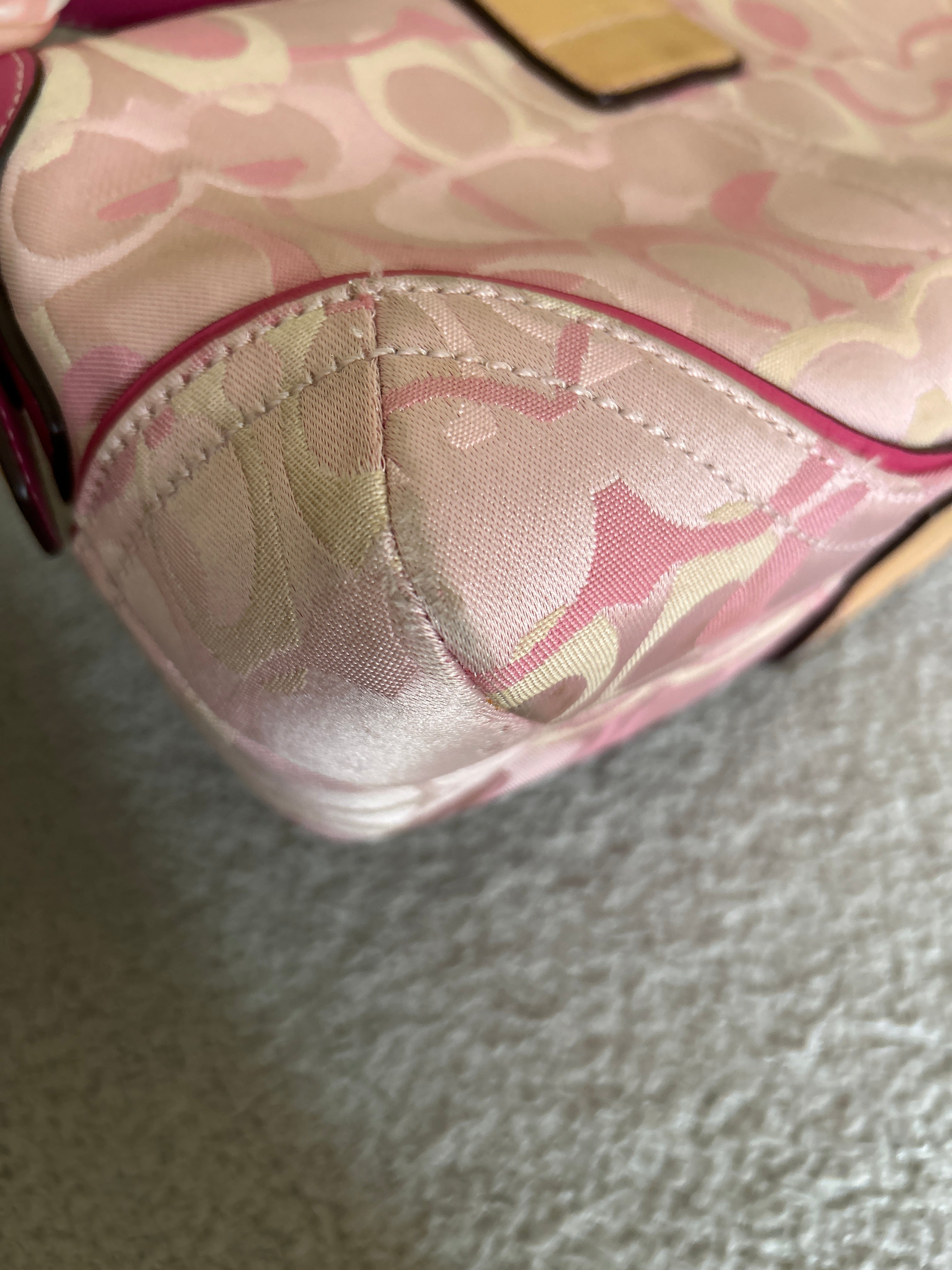 Vintage Coach pink optic monogram shoulder bag