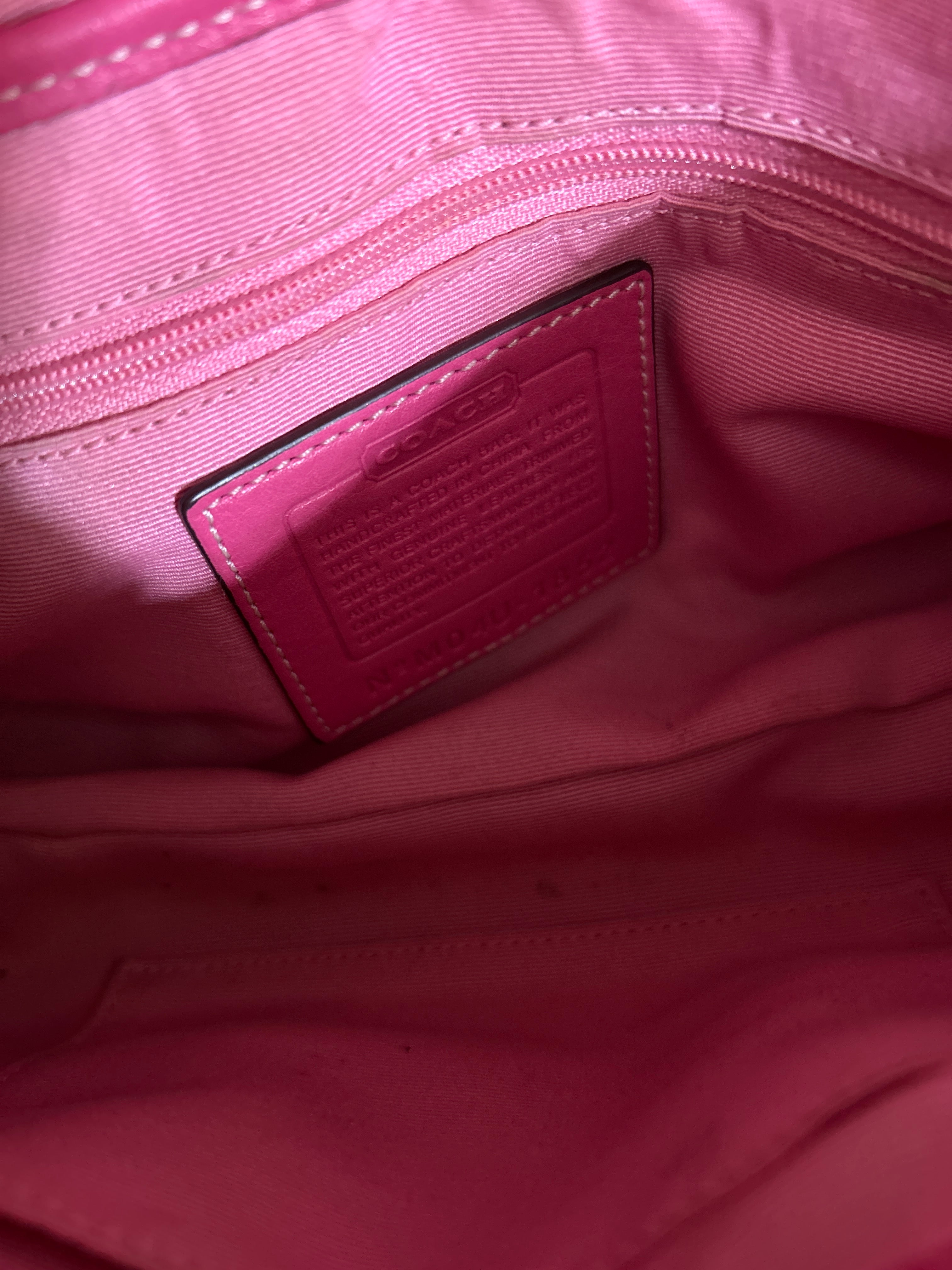 Vintage Coach pink optic monogram shoulder bag