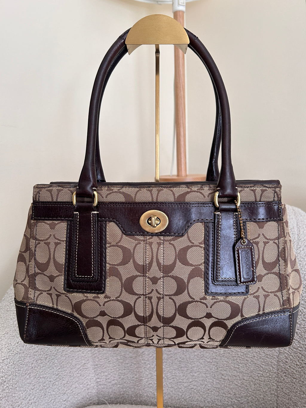 Vintage Coach Hampton dark brown shoulder bag
