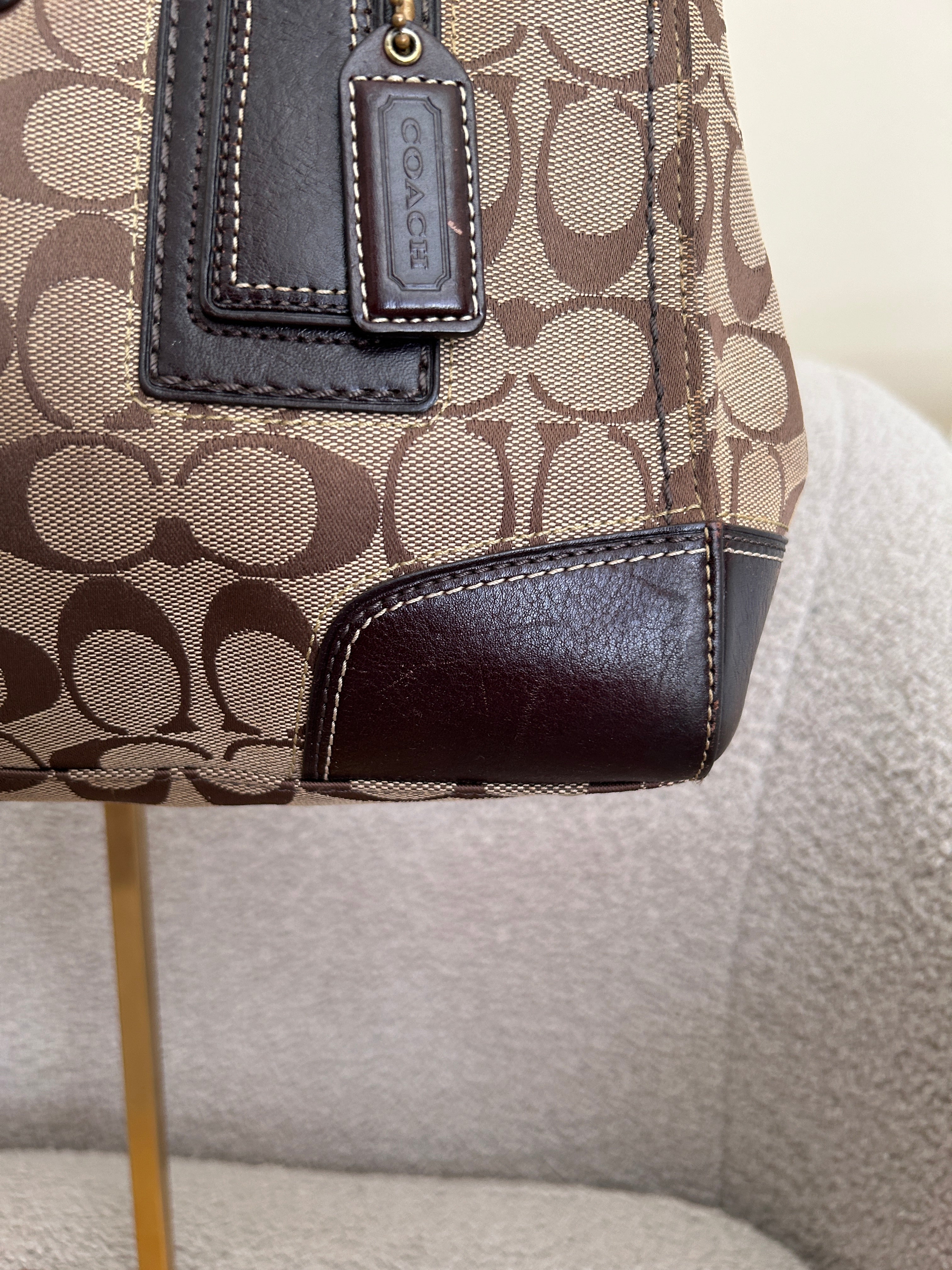 Vintage Coach Hampton dark brown shoulder bag