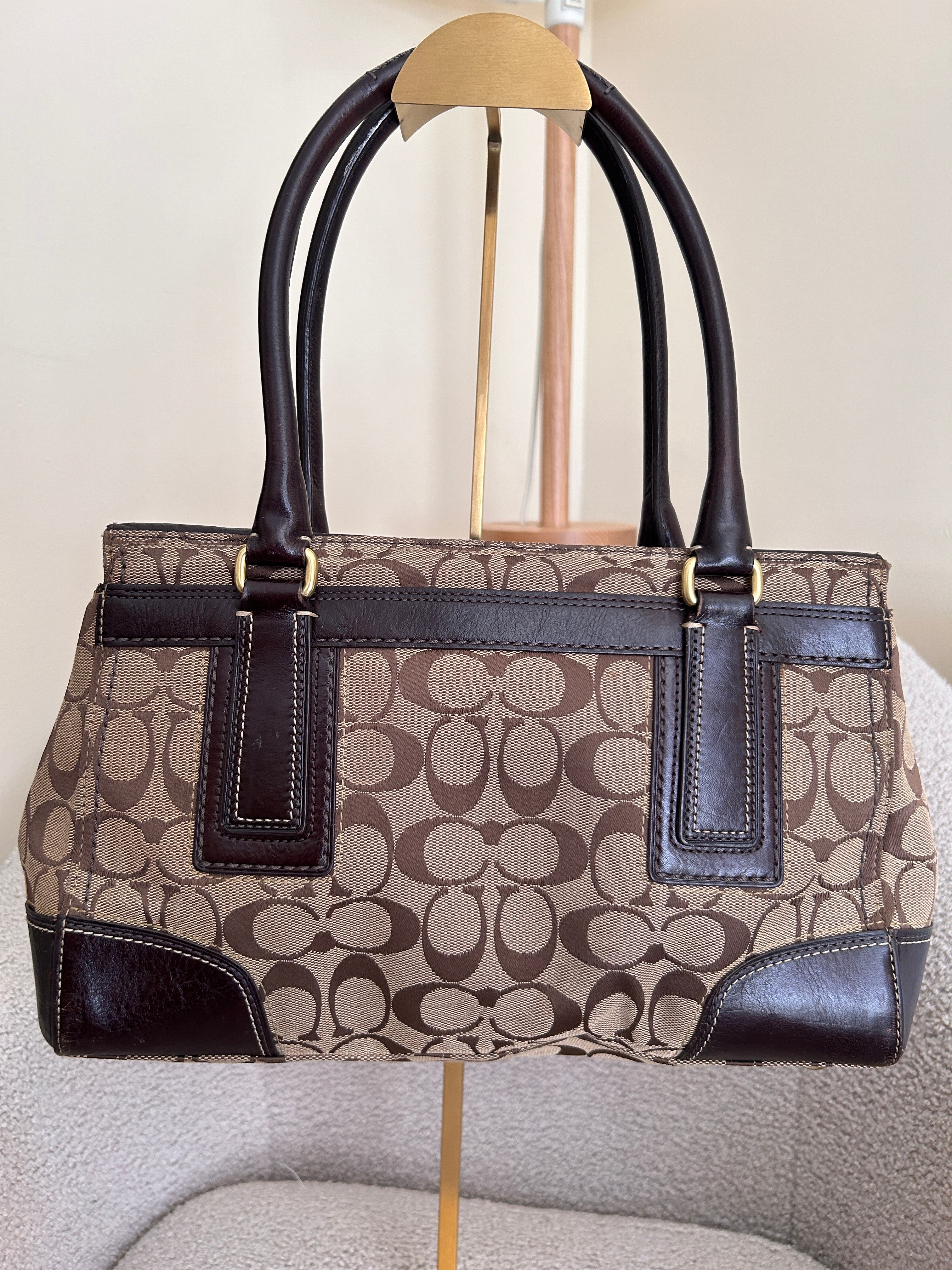 Vintage Coach Hampton dark brown shoulder bag