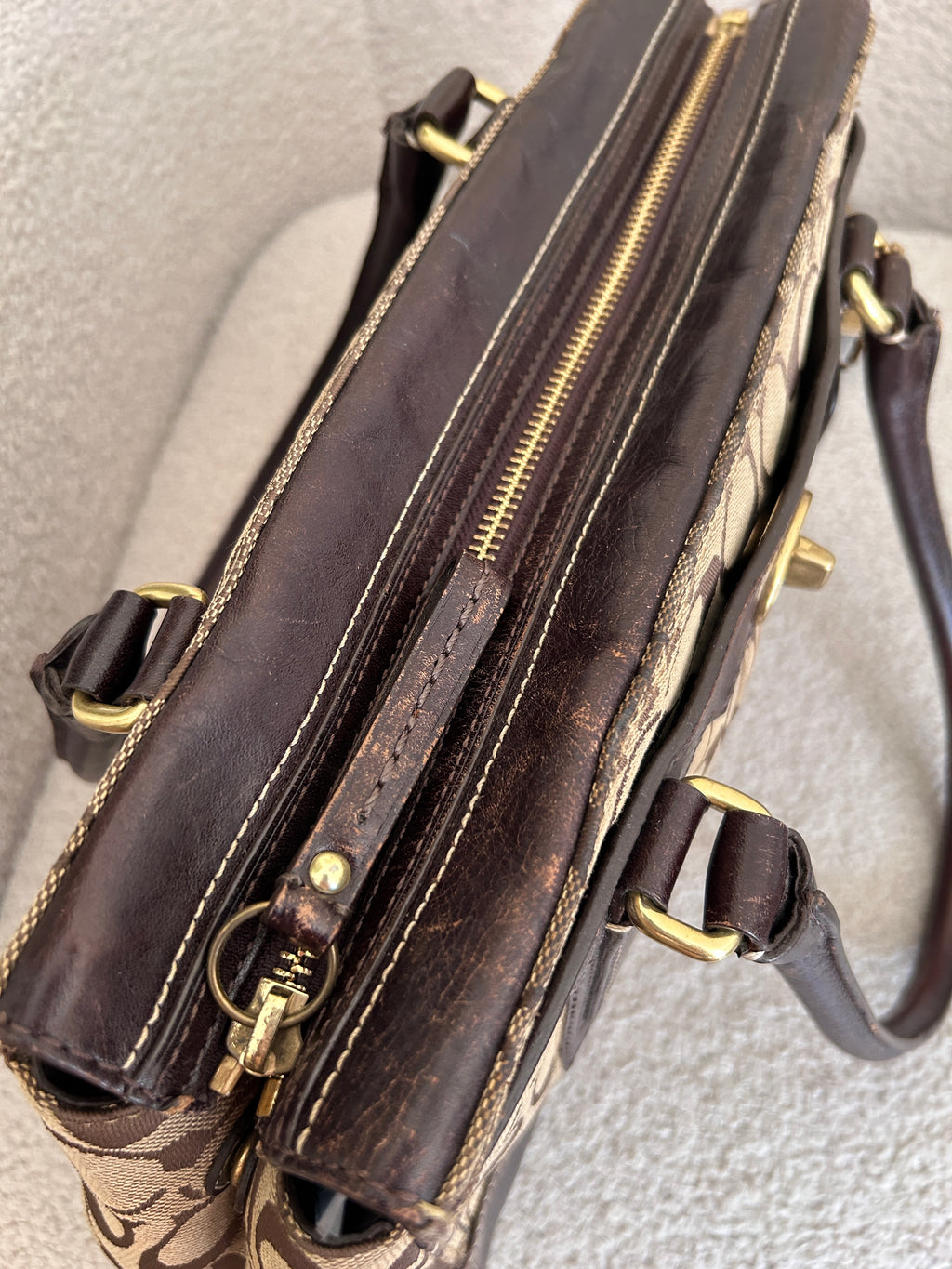 Vintage Coach Hampton dark brown shoulder bag