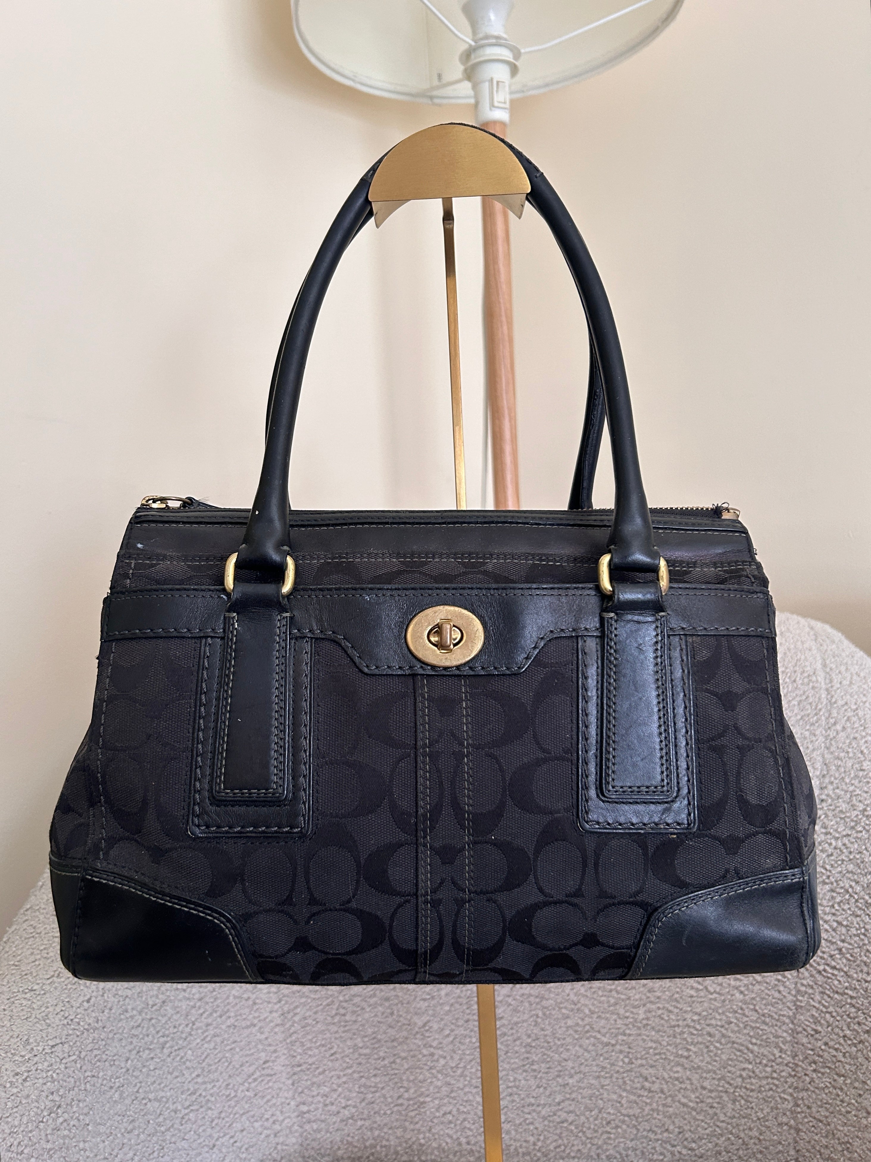 Vintage Coach Hampton black shoulder bag