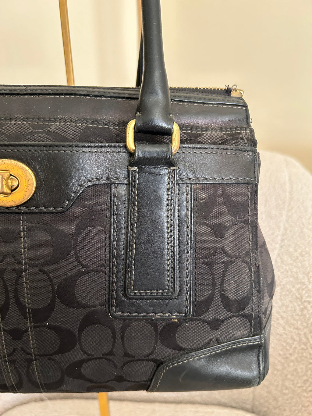 Vintage Coach Hampton black shoulder bag