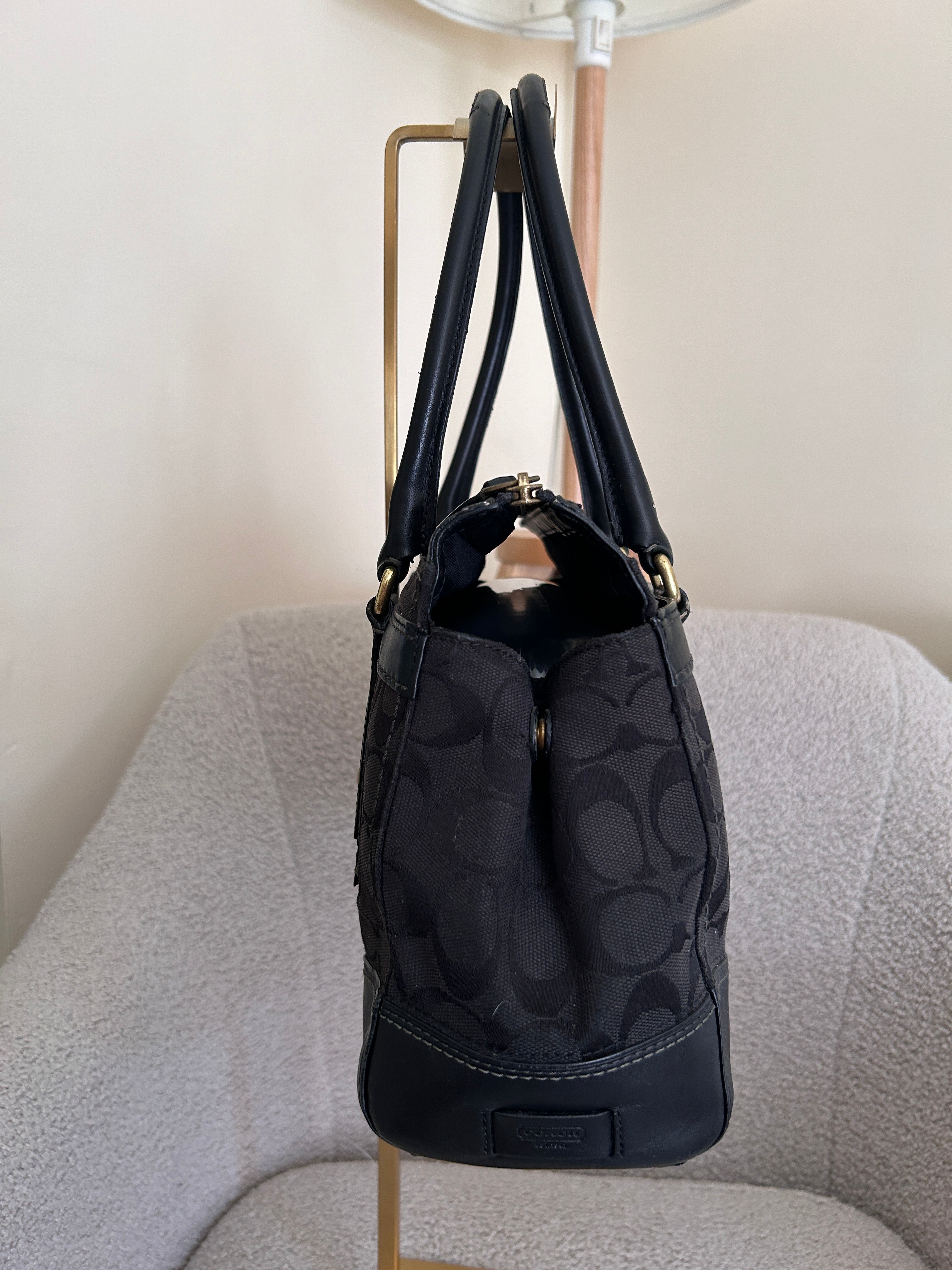 Vintage Coach Hampton black shoulder bag