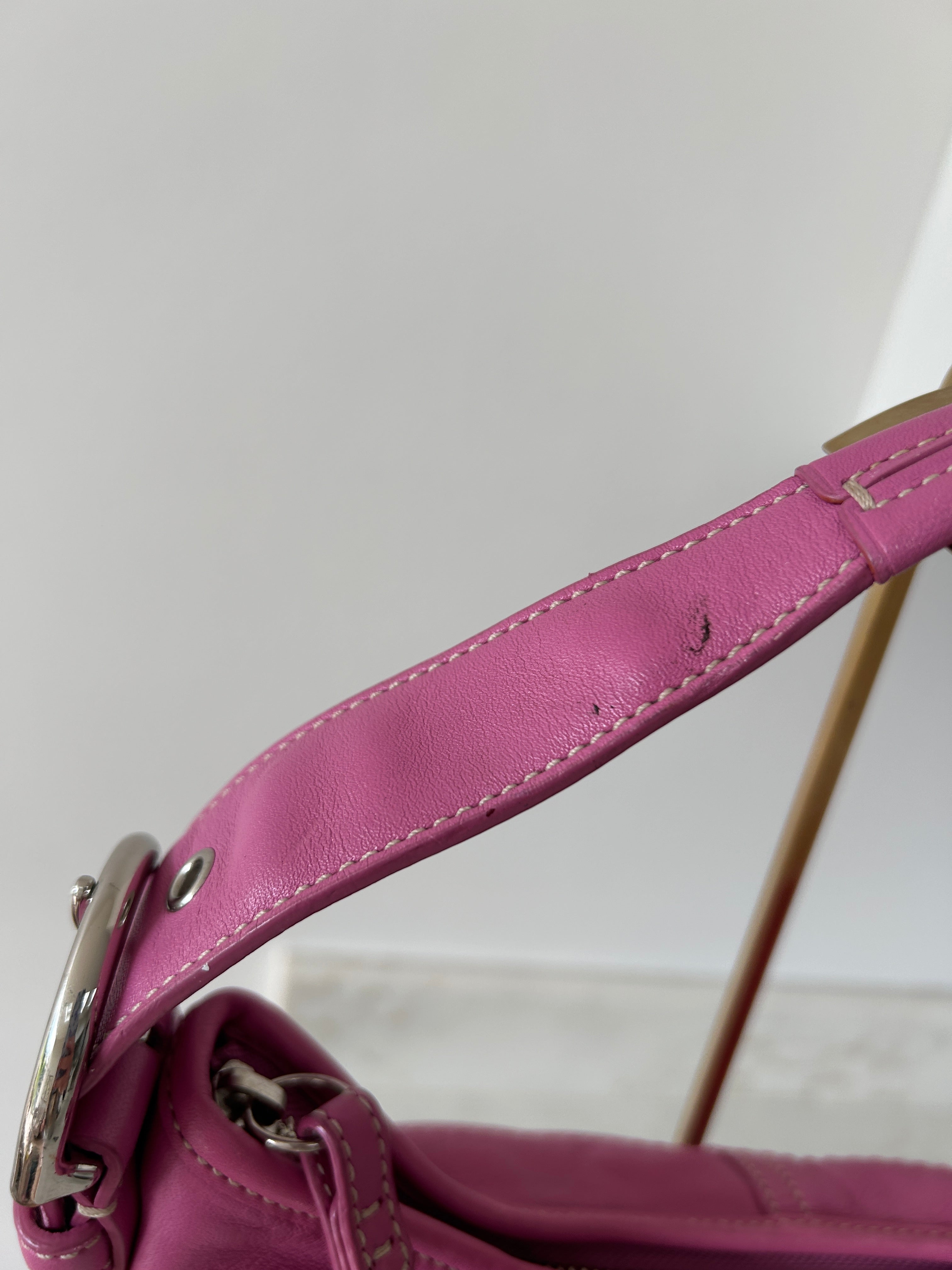 Vintage Coach pink leather Soho hobo small shoulder bag
