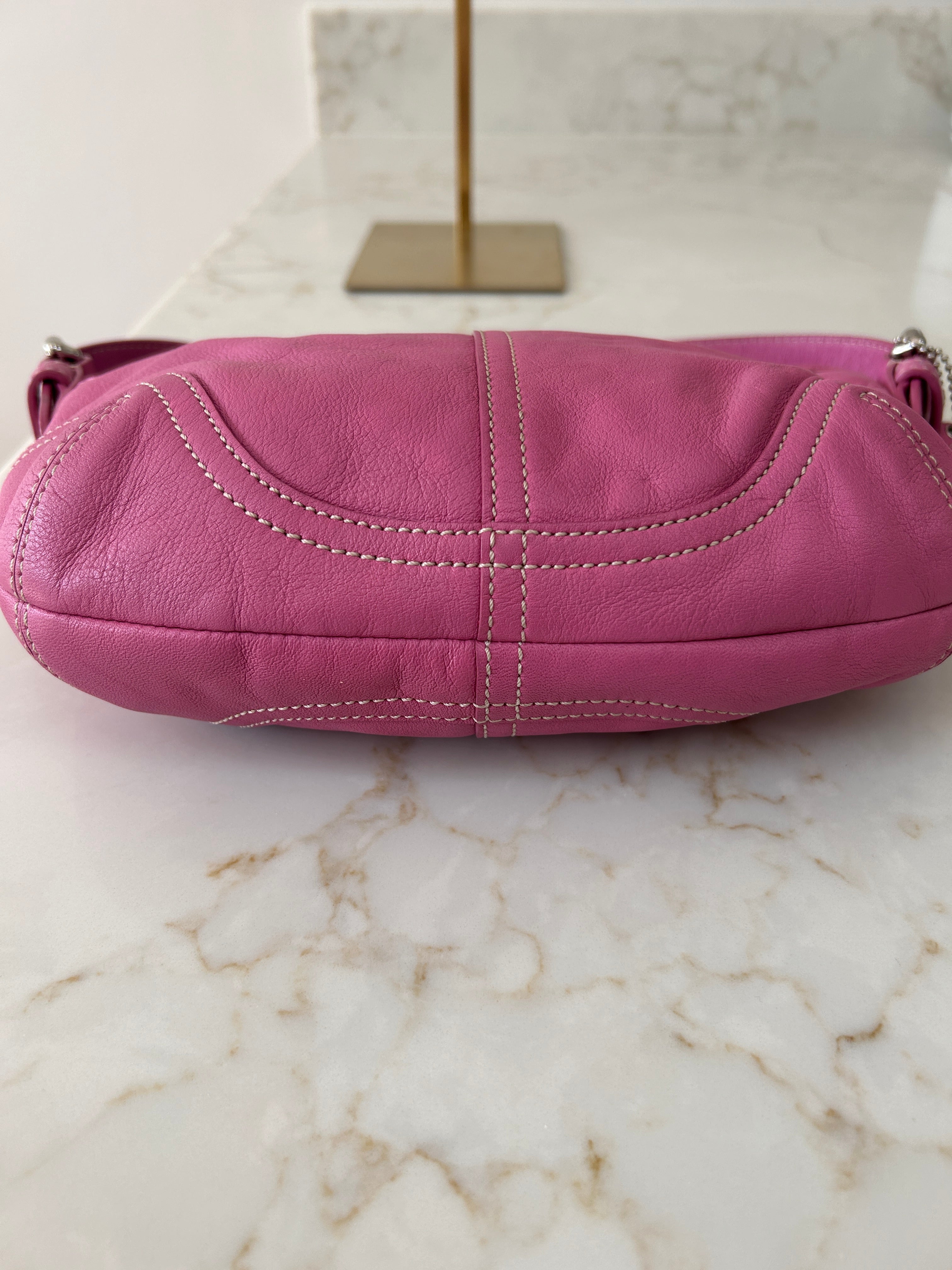 Vintage Coach pink leather Soho hobo small shoulder bag