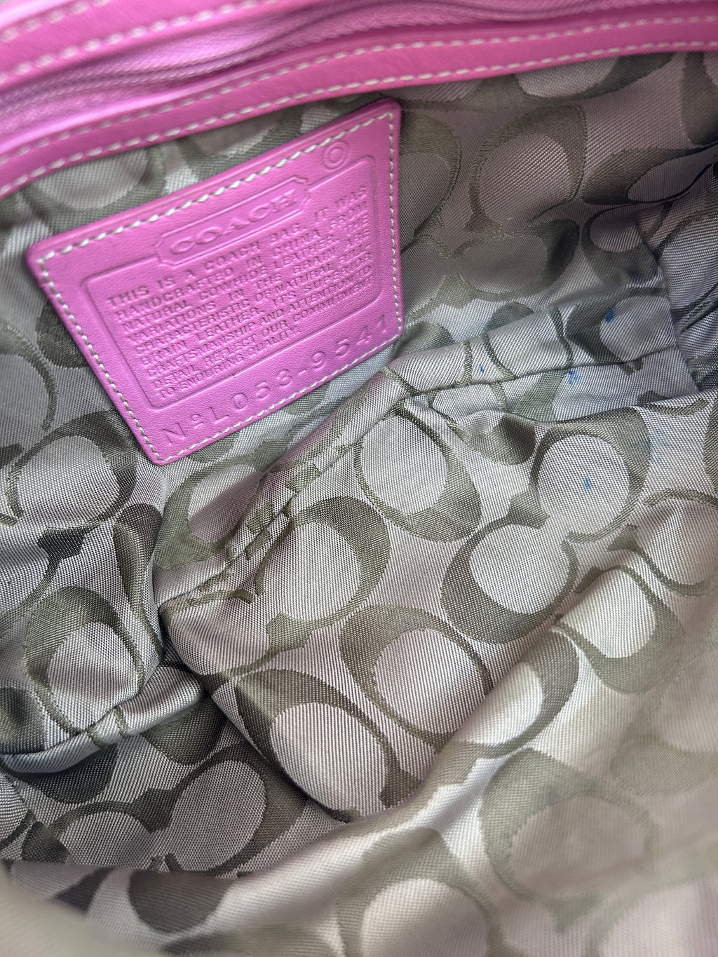 Vintage Coach pink leather Soho hobo small shoulder bag