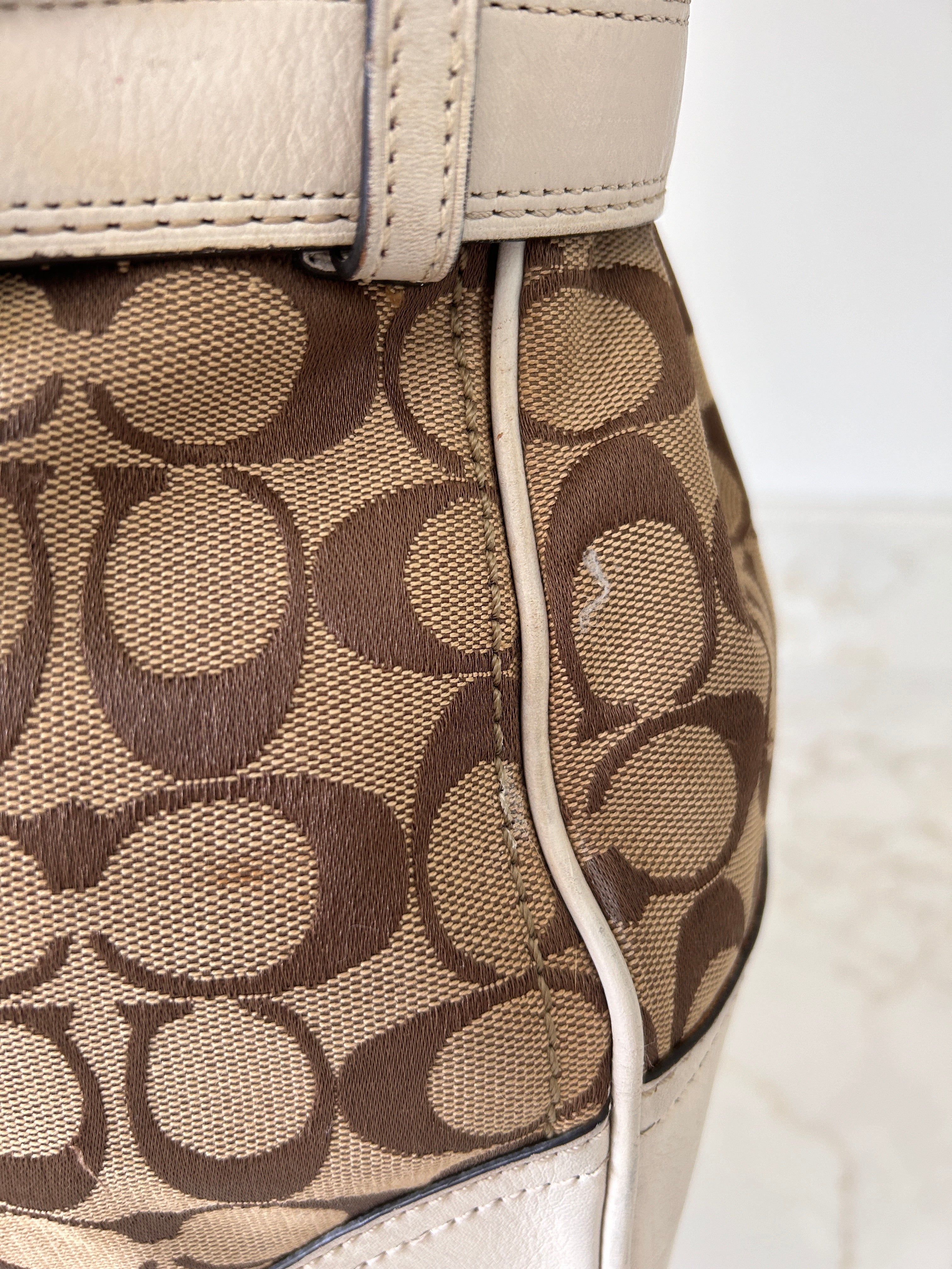 Vintage Coach Hamptons shoulder bag