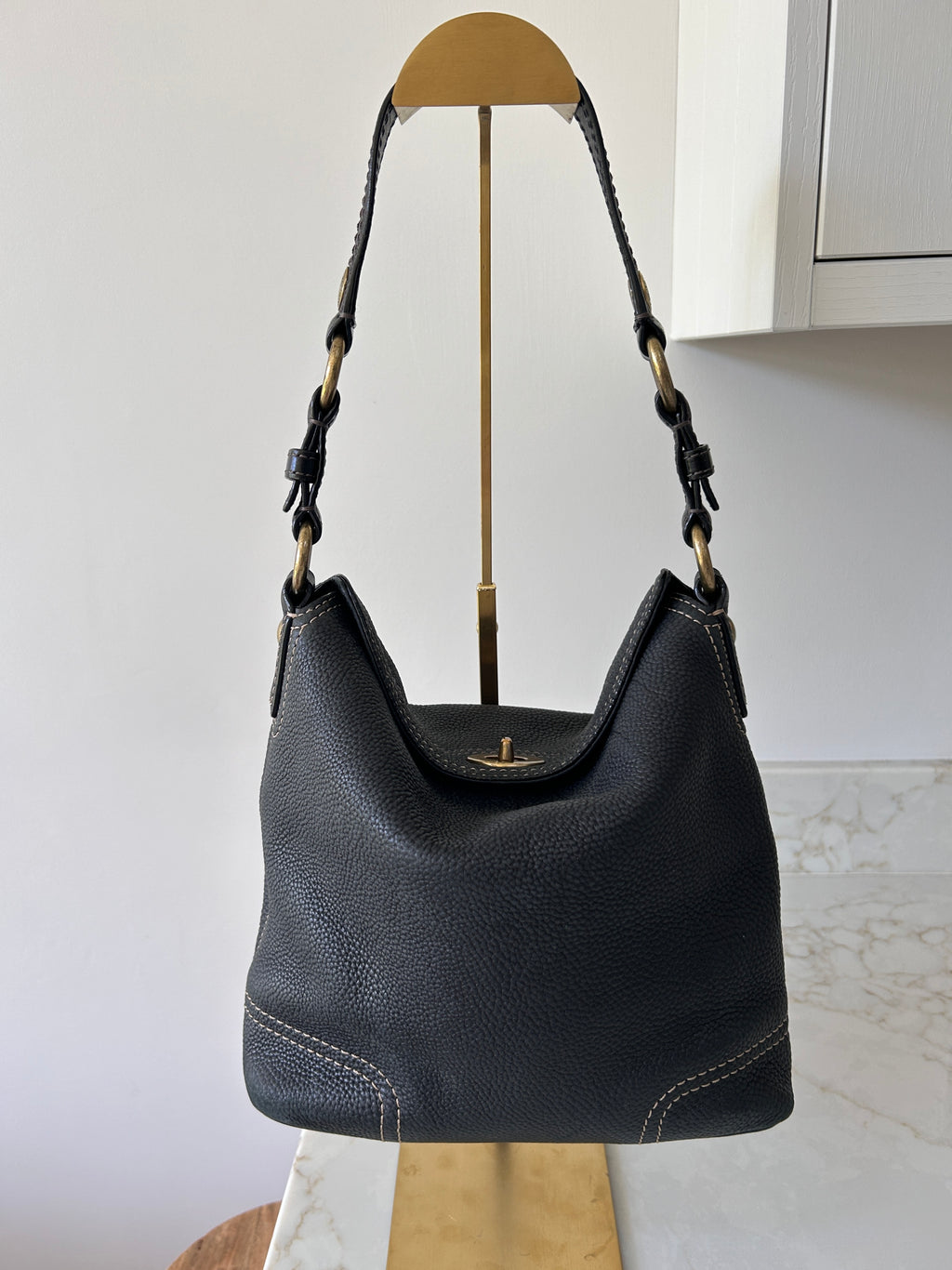 Vintage Coach black leather shoulder bag