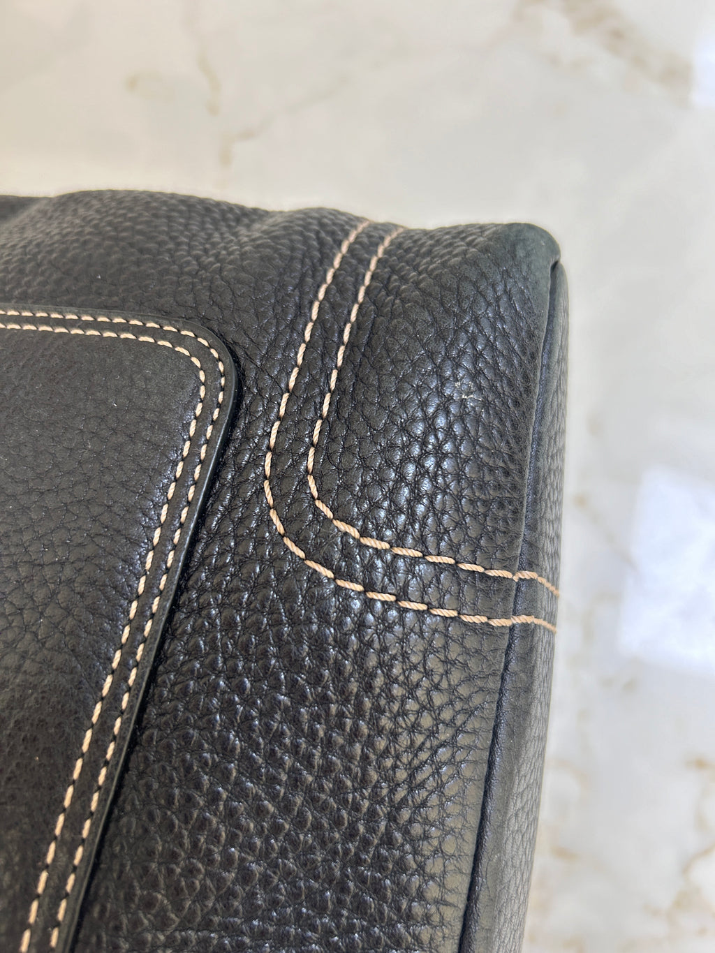 Vintage Coach black leather shoulder bag
