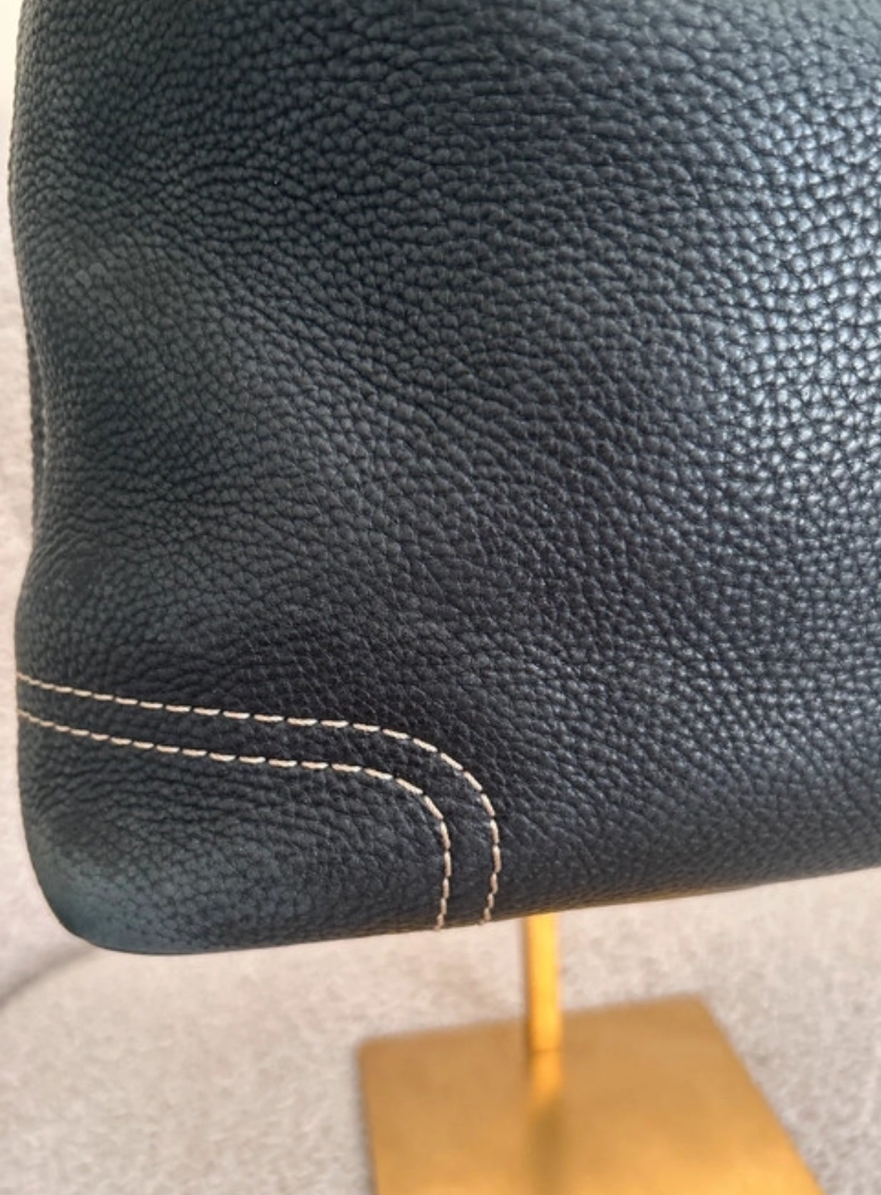 Vintage Coach black leather shoulder bag