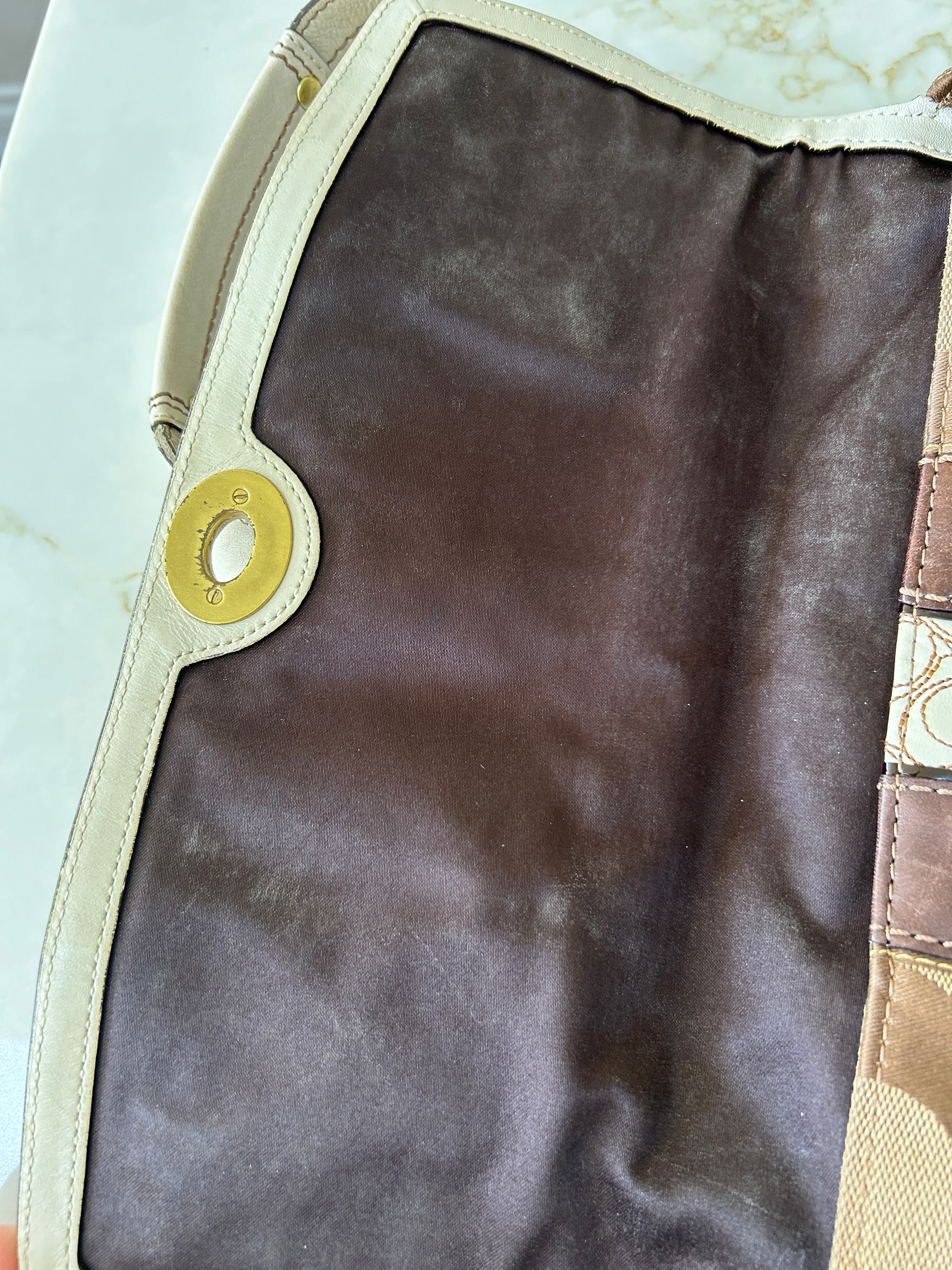 Vintage Coach turn lock shoulder bag