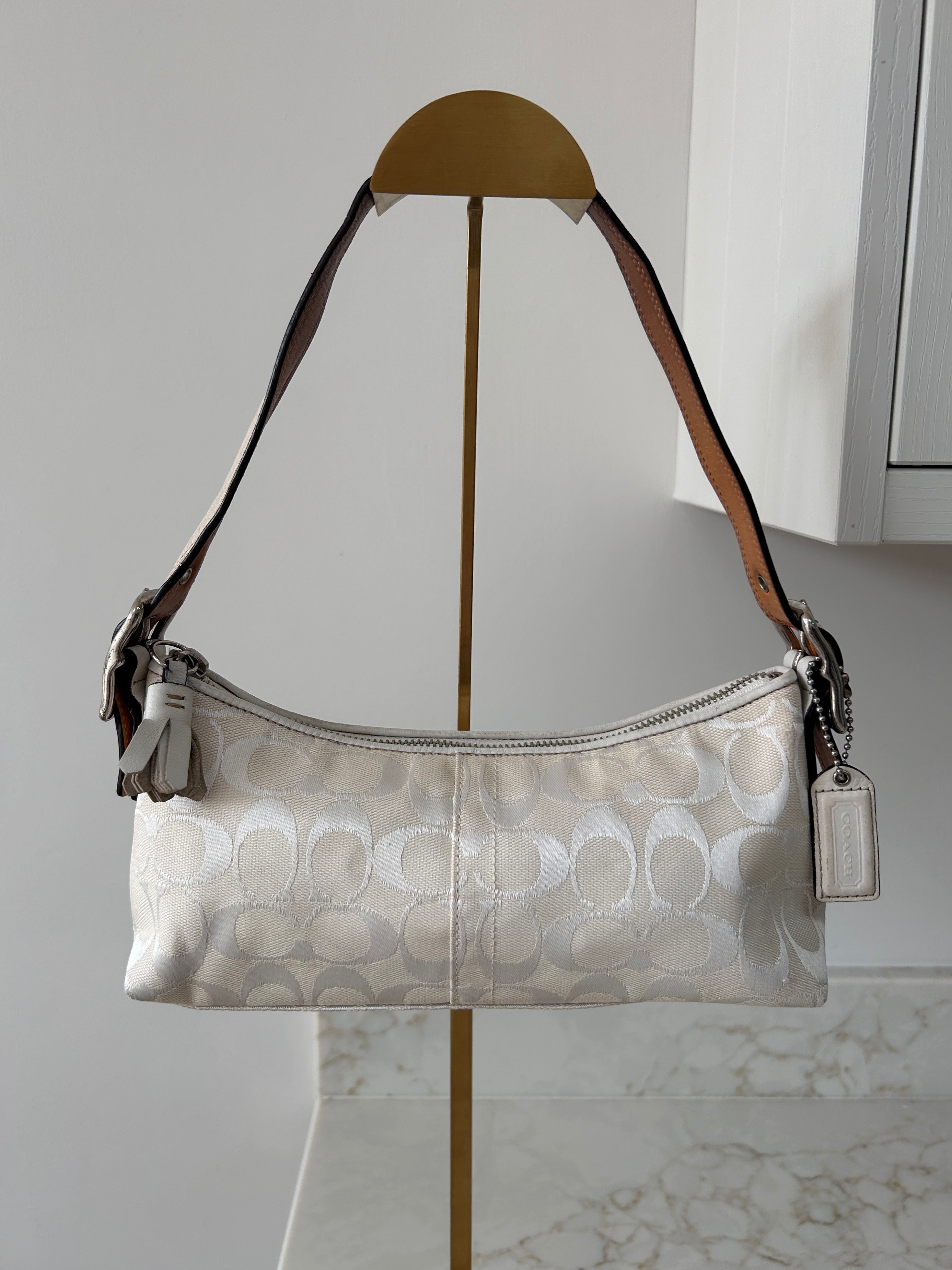Vintage Coach baguette shoulder bag