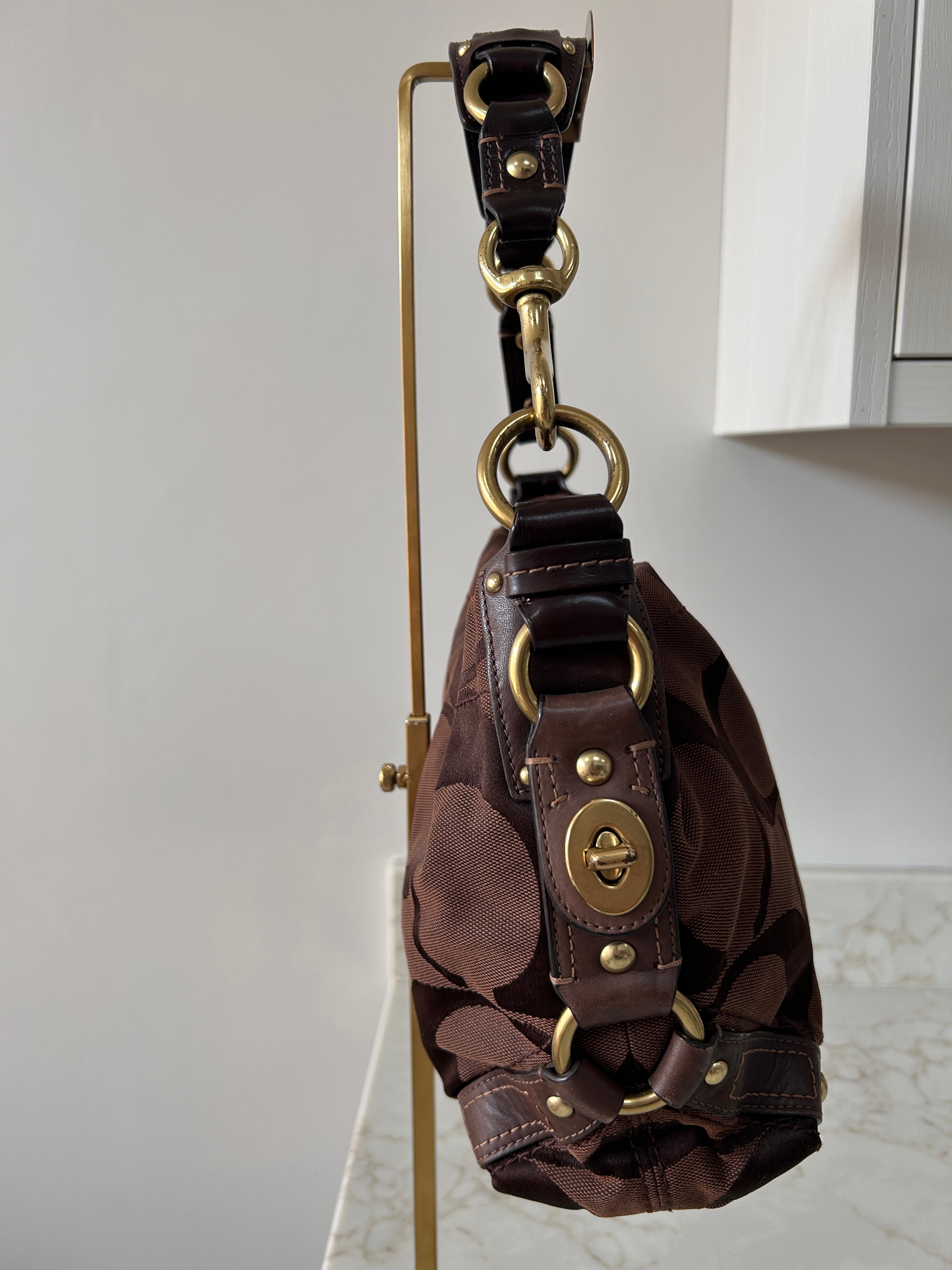 Vintage Coach chocolate brown shoulder bag