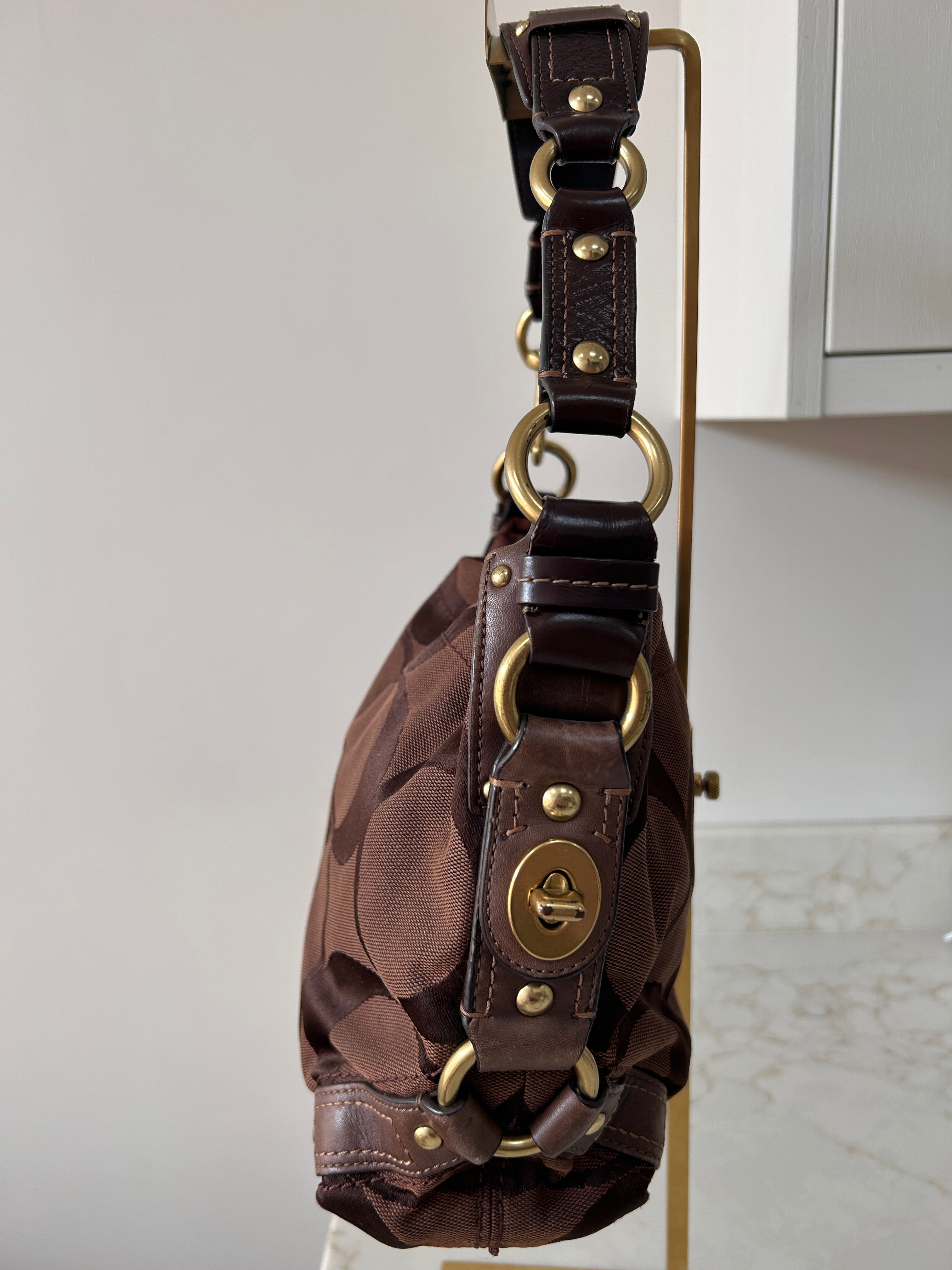 Vintage Coach chocolate brown shoulder bag