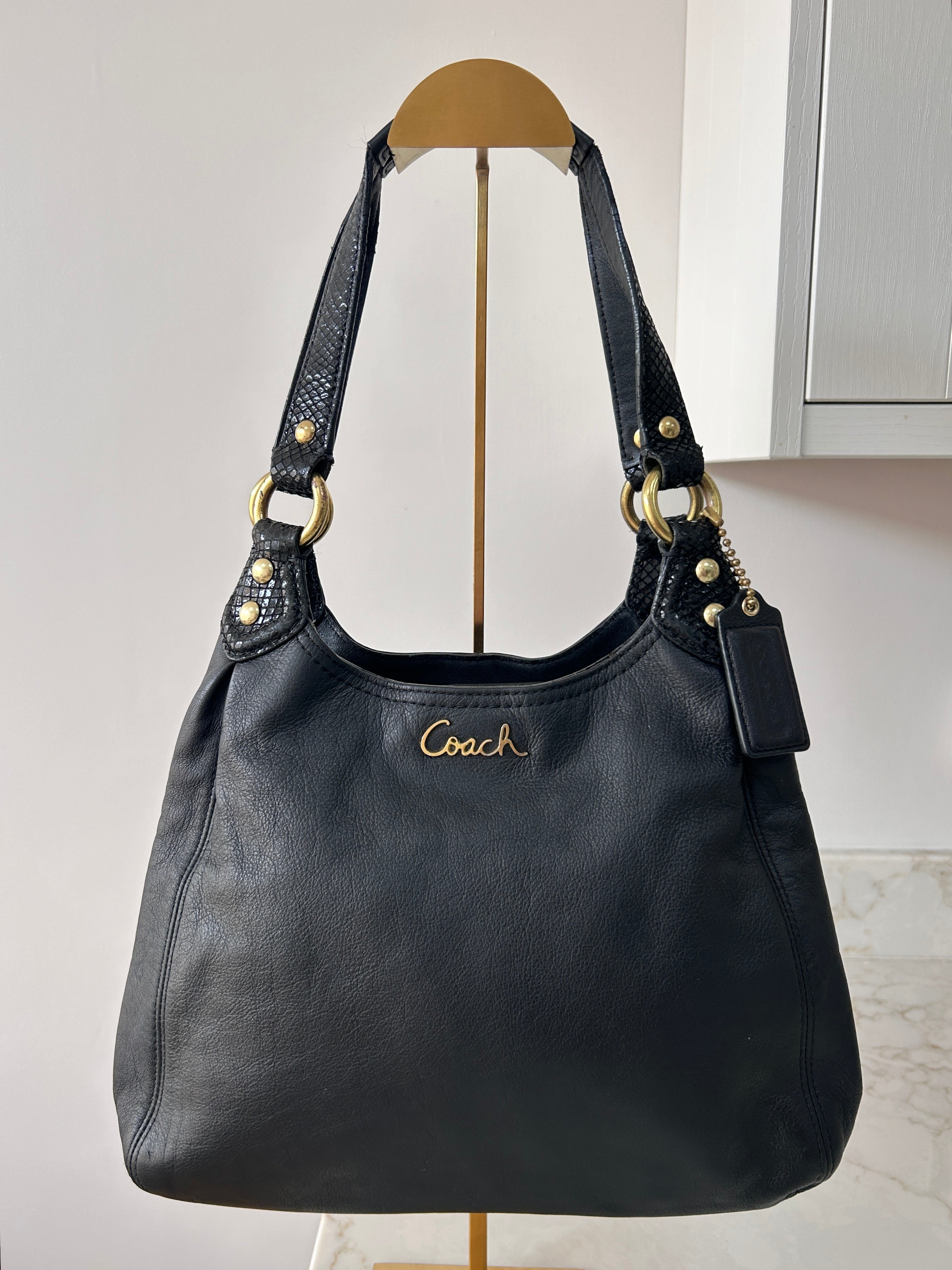 Vintage Coach black leather shoulder bag