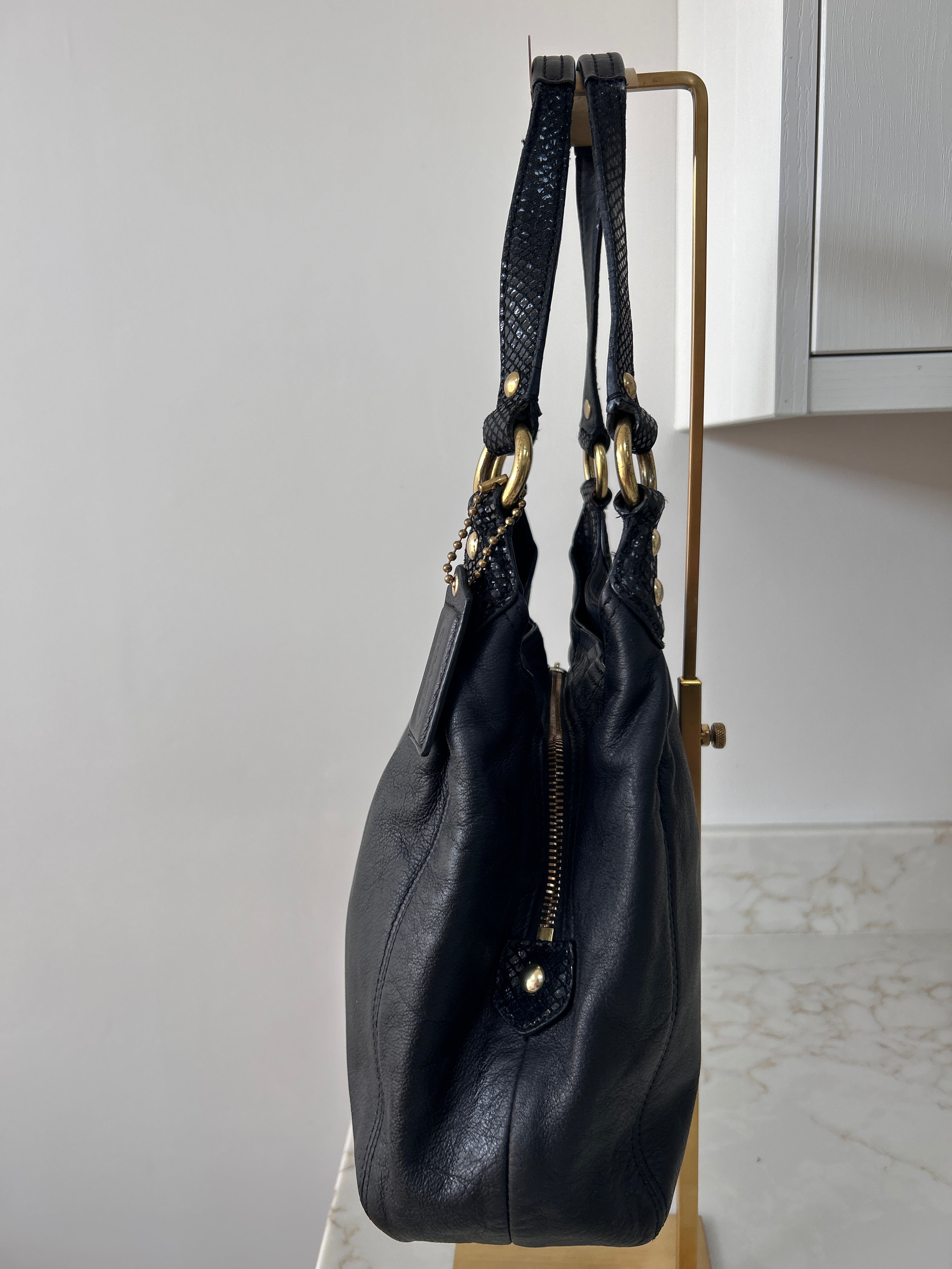 Vintage Coach black leather shoulder bag