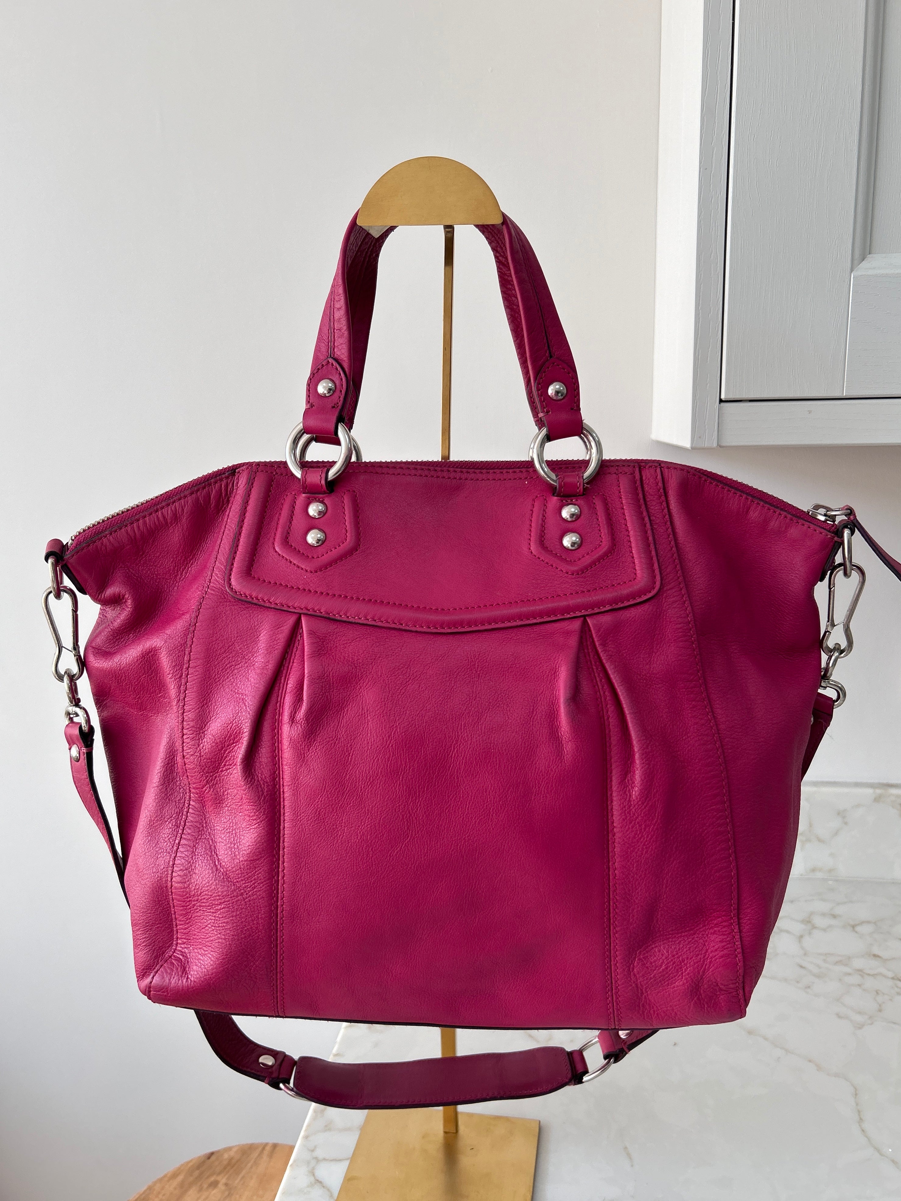 Vintage Coach pink leather shoulder bag