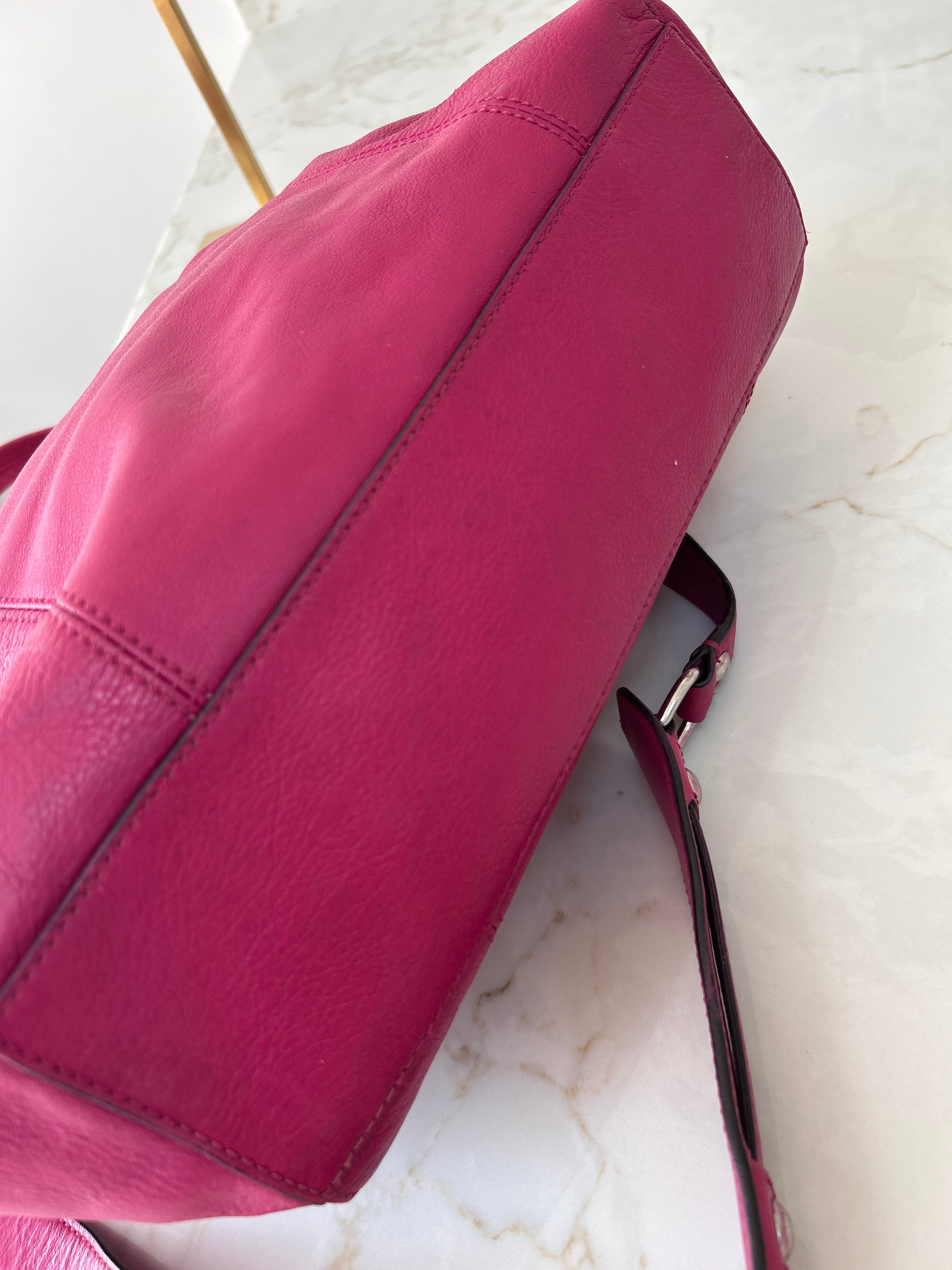Vintage Coach pink leather shoulder bag